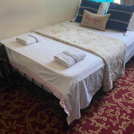 A Peaceful Room In Queens Nova Iorque Exterior foto